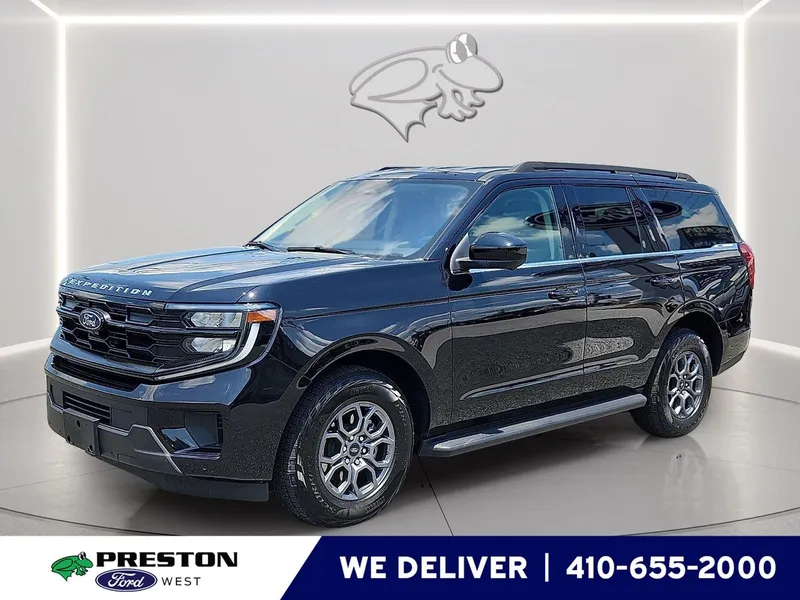 2025 Ford Expedition Active in Agate Black — front three-quarter view