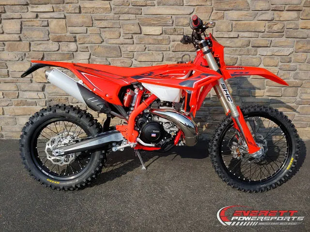 2026 Beta 300 RR XPRO — front three-quarter view