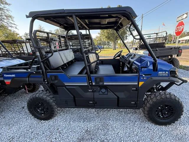 2026 Kawasaki Mule PRO-FXT™ 1000 LE — front three-quarter view