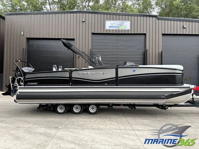 2026 Premier 230 Solaris RS — front three-quarter view