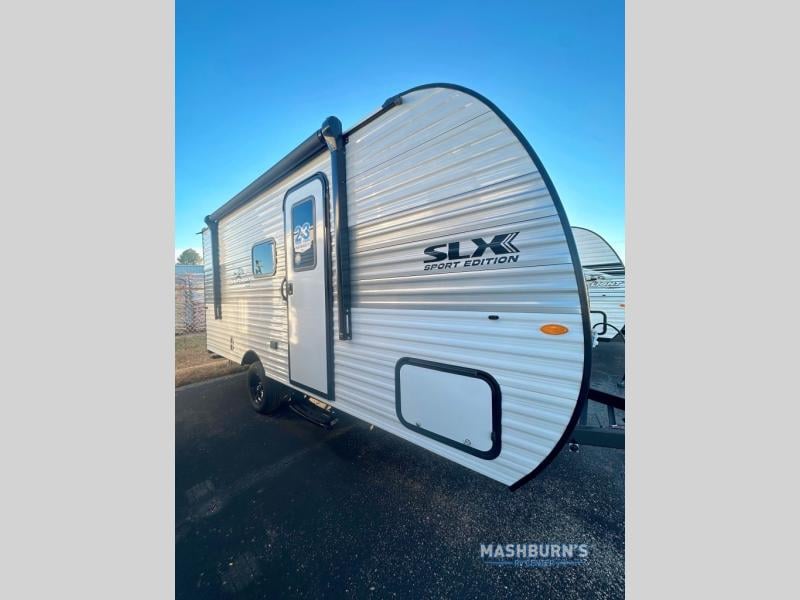 2026 Jayco Jay Flight SLX — front three-quarter view