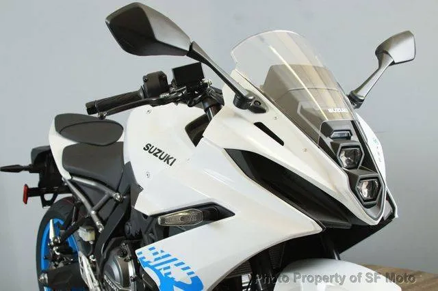 2026 Suzuki GSX-8R — front three-quarter view