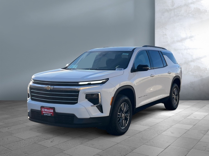 2026 Chevrolet Traverse — front three-quarter view