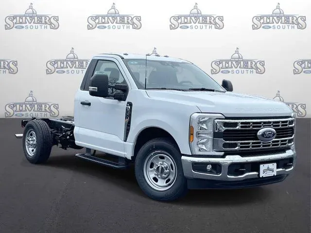2026 Ford F-350SD XL in White — front three-quarter view