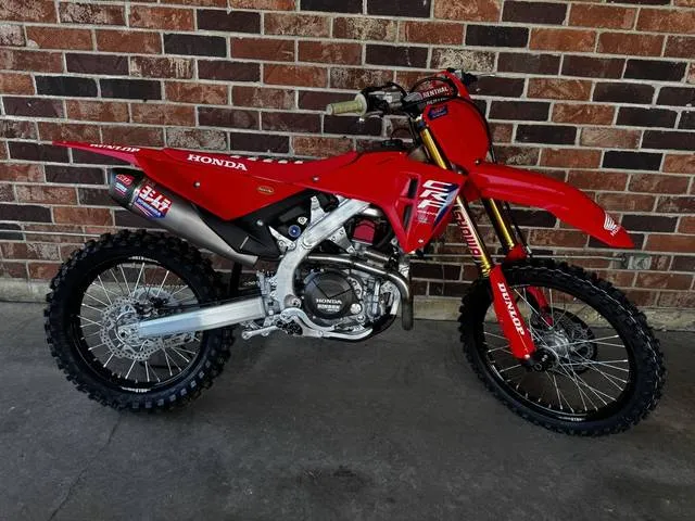 2026 Honda® CRF450RWE — front three-quarter view