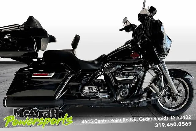 2019 Harley-Davidson® FLHT - Electra Glide® Standard — front three-quarter view