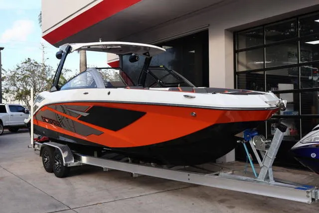 2026 Scarab 285 LX — front three-quarter view
