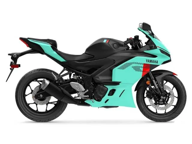 2026 Yamaha YZF-R3 — front three-quarter view