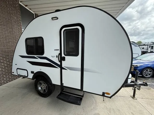 2020 Braxton Creek BUSHWHACKER PLUS — front three-quarter view