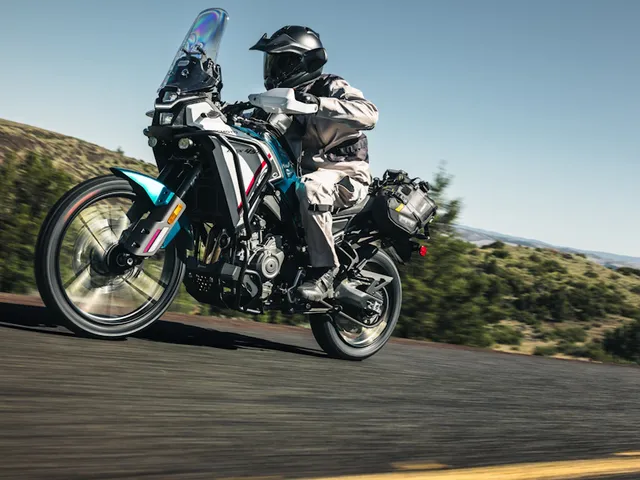 2026 CFMOTO Ibex 450 — front three-quarter view