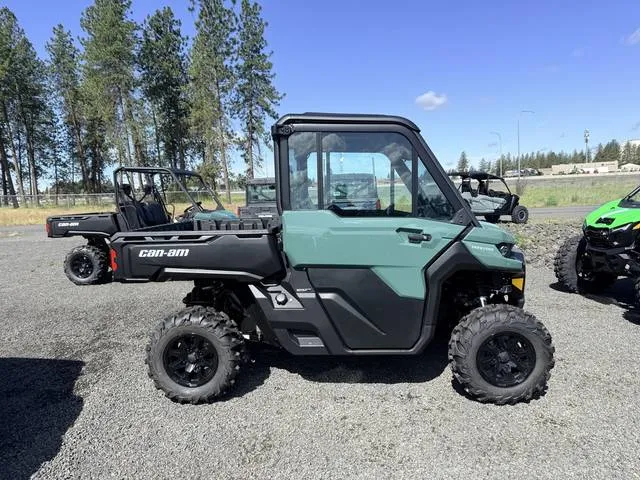 2026 Can-Am® Defender DPS CAB HD10 — front three-quarter view