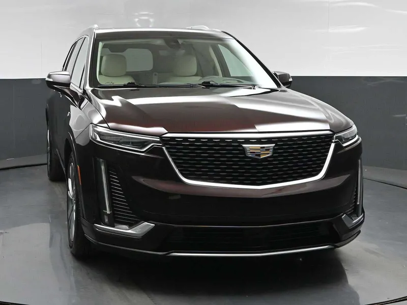 2020 Cadillac XT6 AWD Premium Luxury in Garnet Metallic — front three-quarter view