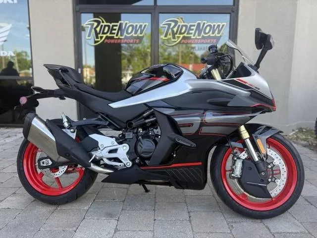 2026 CFMOTO 450SS — front three-quarter view