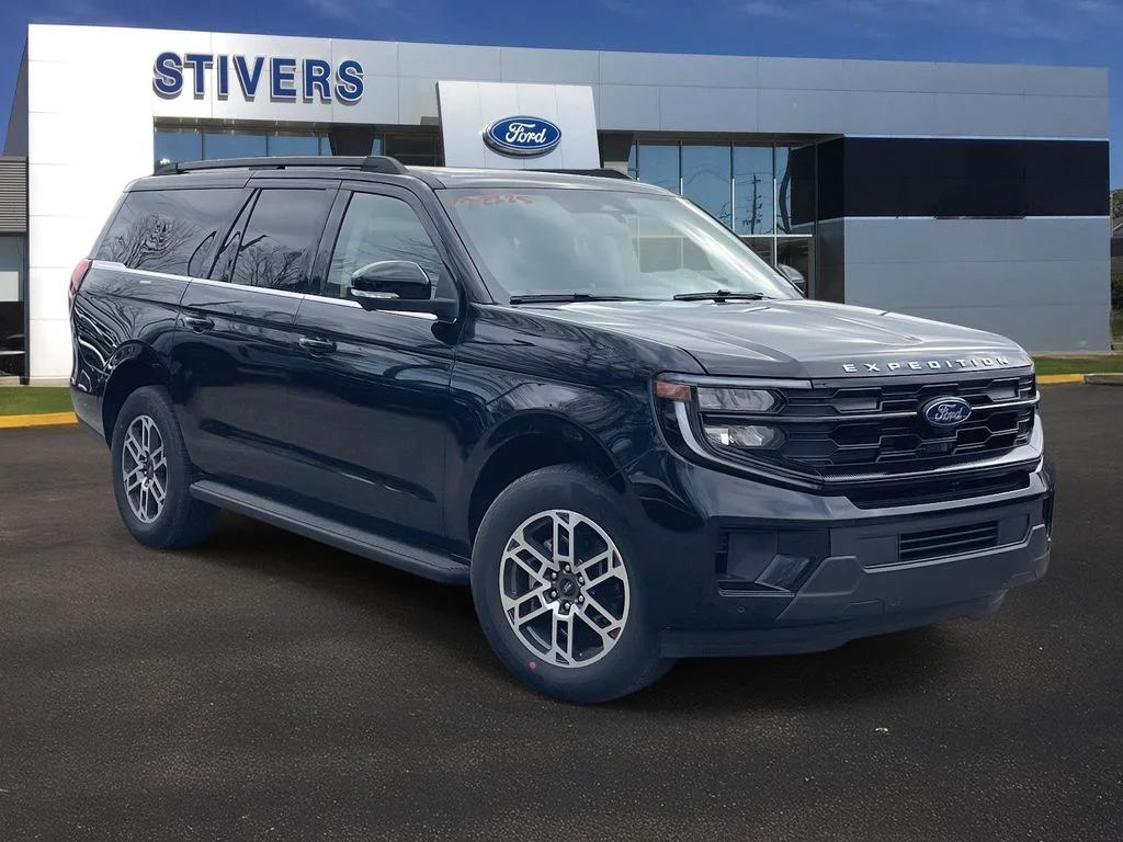 2026 Ford Expedition MAX Active in Agate Black Metallic — front three-quarter view
