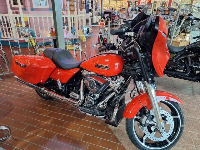 2026 Harley-Davidson® FLHX - Street Glide® — front three-quarter view