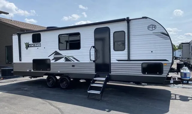 2026 Forest River Viking 5K Series 25QBH — front three-quarter view
