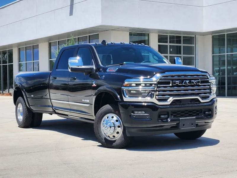 2026 RAM 3500 RAM 3500 LIMITED CREW CAB 4X4 8' BOX in Diamond Black Crystal Pearl-Coat Exterior Paint — front three-quarter view