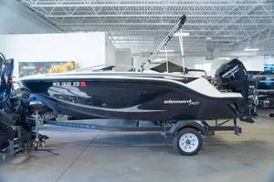 2023 Bayliner M15 — front three-quarter view