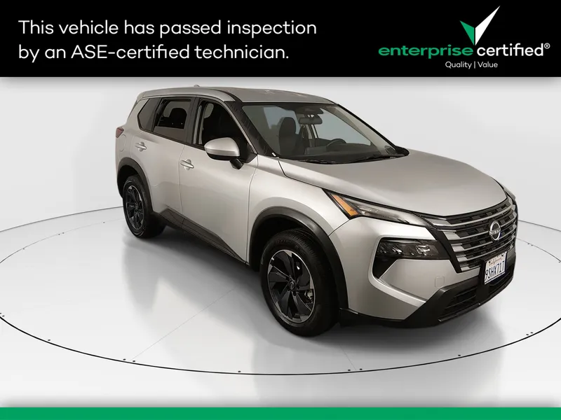 2025 Nissan Rogue FWD SV — front three-quarter view