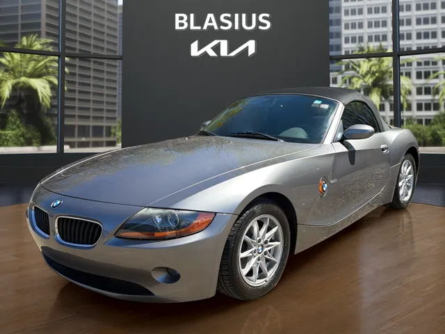 2004 BMW Z4 2.5i in Sterling Gray Metallic — front three-quarter view