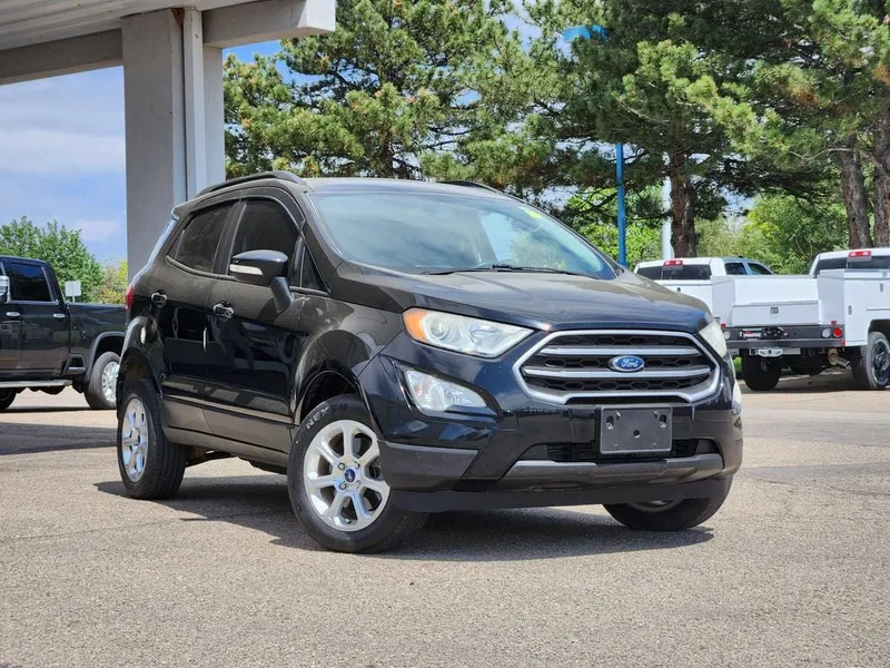 2019 Ford EcoSport SE in Shadow Black — front three-quarter view