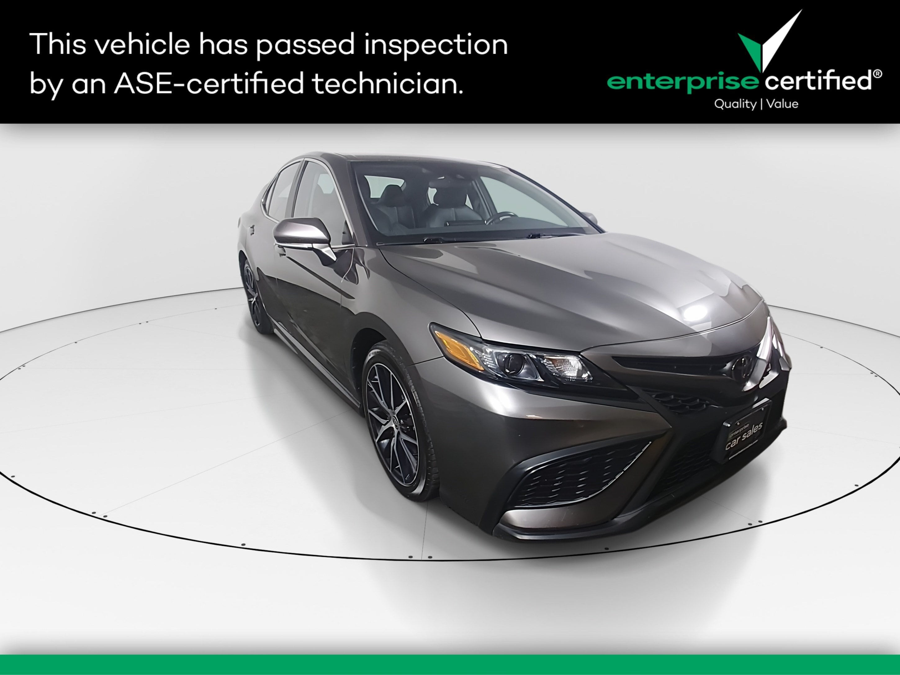 2024 Toyota Camry SE Auto — front three-quarter view