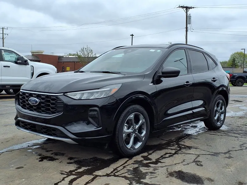 2024 Ford Escape ST-Line in Agate Black Um — front three-quarter view