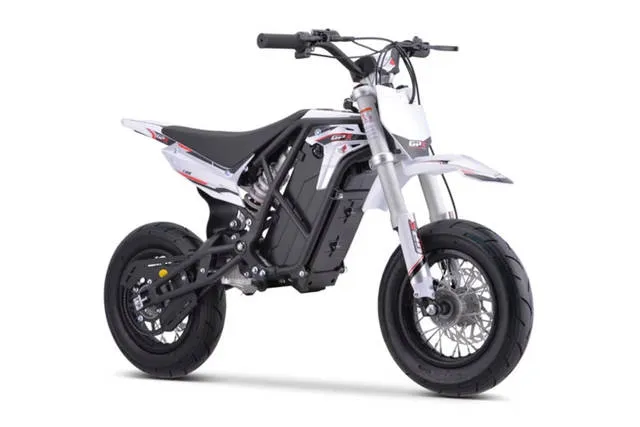 2025 GPX E-48 Motard — front three-quarter view