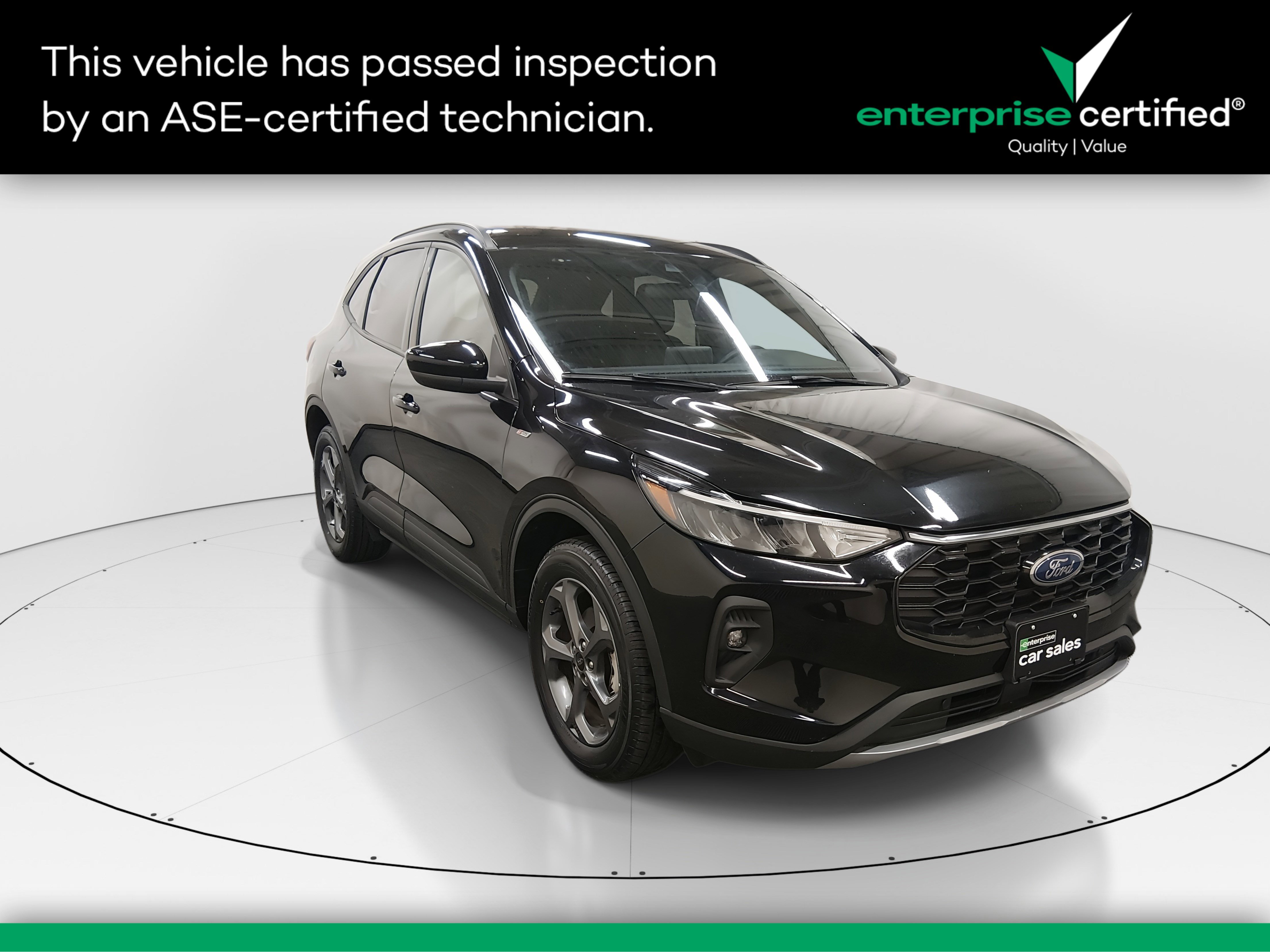 2025 Ford Escape ST-Line Select AWD — front three-quarter view