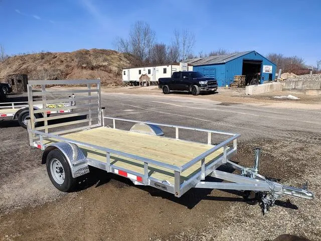 2026 MMT Econo-Light 5x10 SA — front three-quarter view