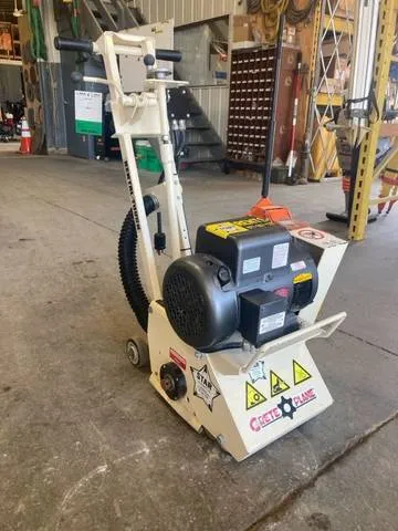 2022 EDCO CPM8E — front three-quarter view
