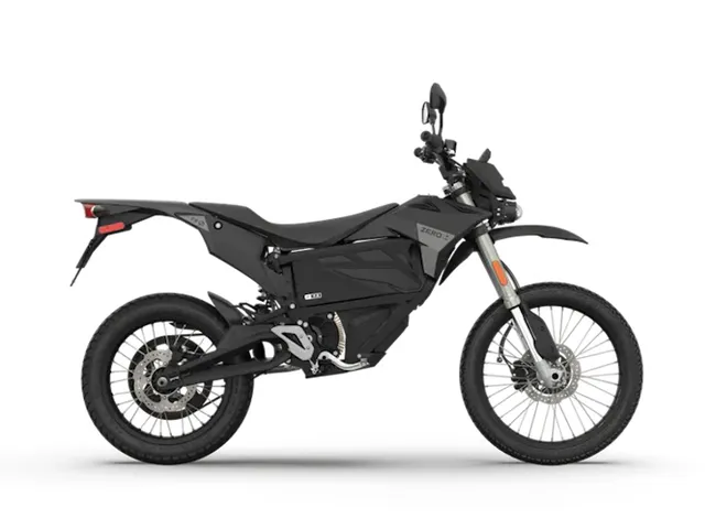 2025 Zero FX — front three-quarter view