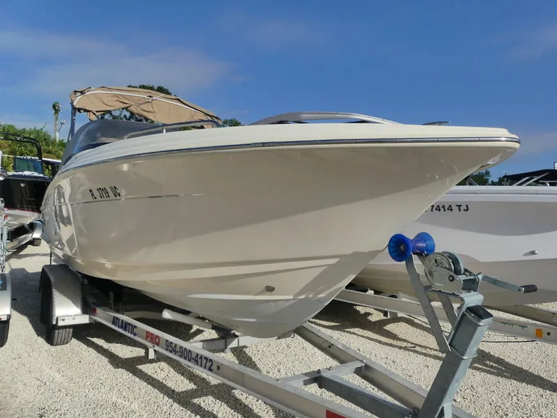 2023 Scout 215 Dorado — front three-quarter view