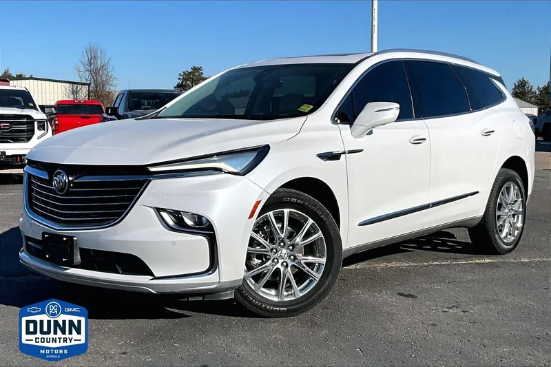 2023 Buick Enclave Premium in White Frost Tricoat — front three-quarter view