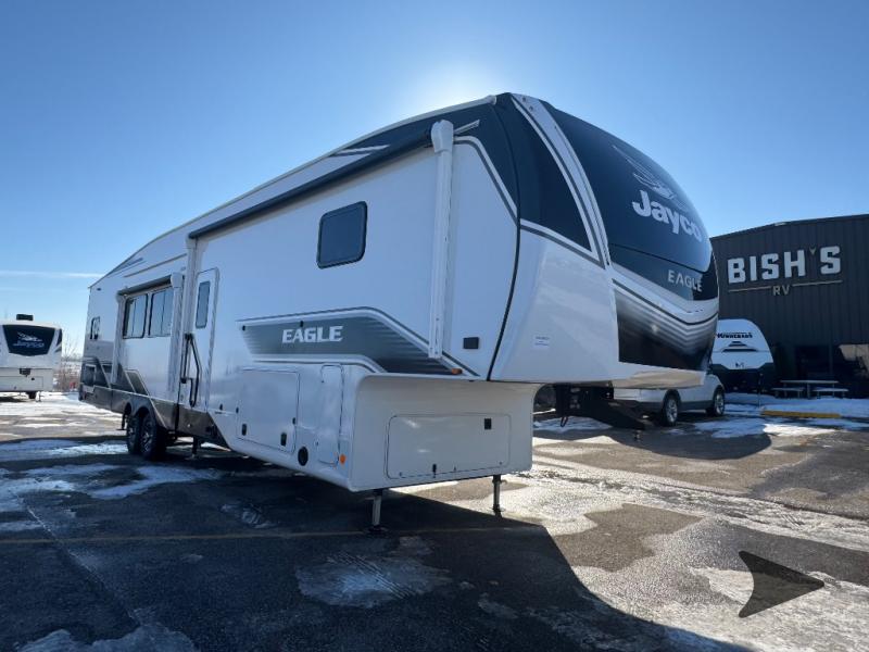 2026 Jayco Eagle — front three-quarter view