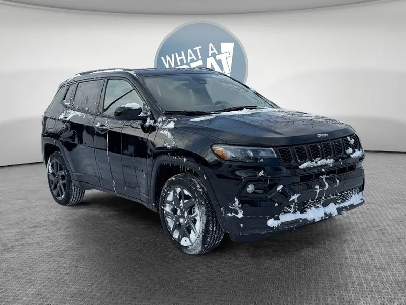 2026 Jeep Compass COMPASS LIMITED ALTITUDE 4X4 in Diamond Black Crystal Pearl-Coat Exterior Paint — front three-quarter view