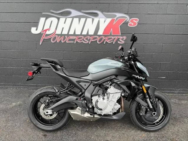 2026 CFMOTO 675NK — front three-quarter view