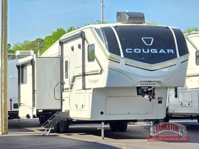 2026 Cougar Half-Ton 26RKE