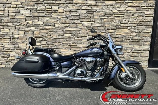 2015 Yamaha V Star® 1300 Tourer — front three-quarter view