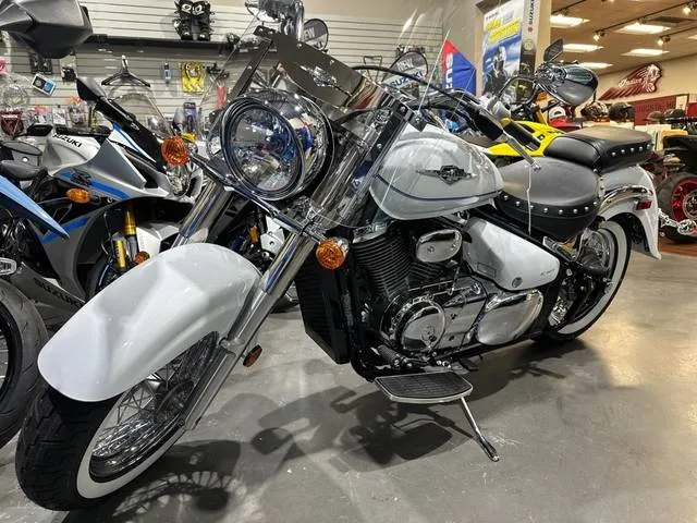 2025 Suzuki C50T Special — front three-quarter view