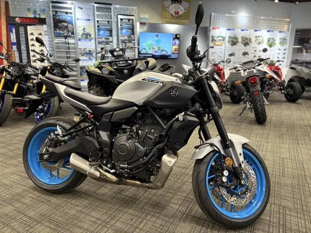 2026 Yamaha MT-07 — front three-quarter view