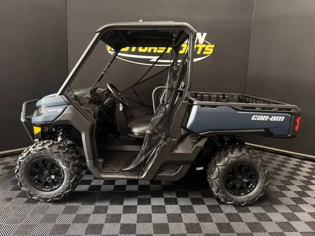 2026 Can-Am® Defender XT HD9 — front three-quarter view