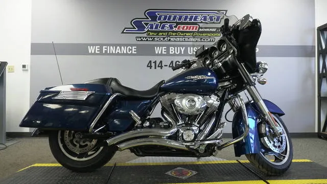 2012 Harley-Davidson® FLHX - Street Glide® — front three-quarter view