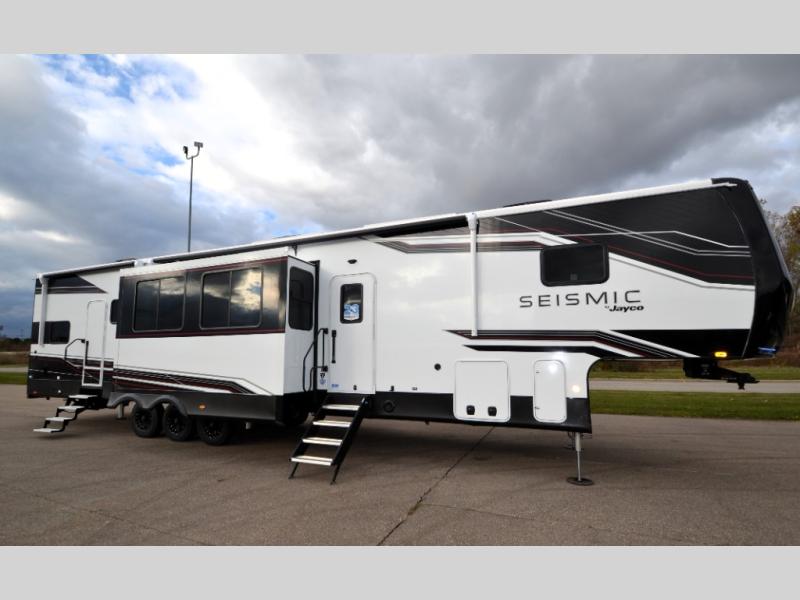 2026 Jayco Seismic
