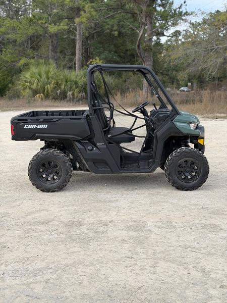 2026 Can-Am Defender HD7