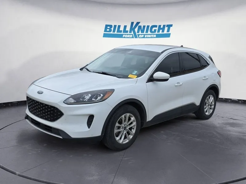2020 Ford Escape SE in Oxford White — front three-quarter view