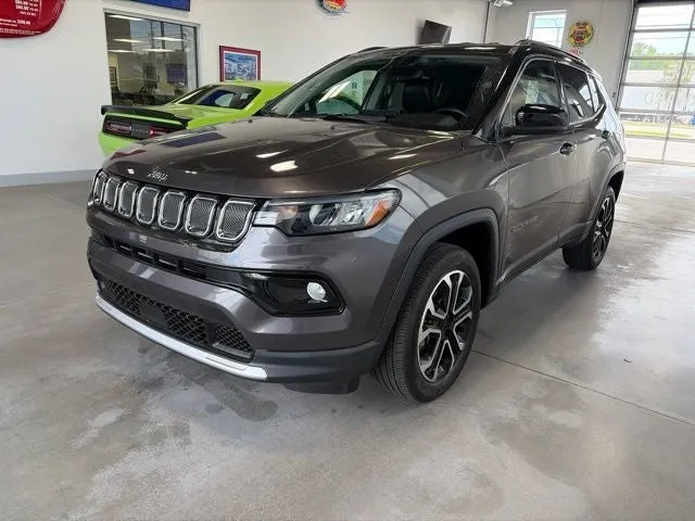 2022 Jeep Compass Limited 4x4 in Granite Crystal Metallic Clearcoat — front three-quarter view