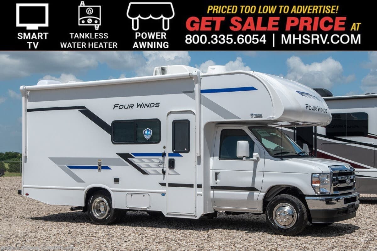 2026 Thor Motor Coach Four Winds — front three-quarter view