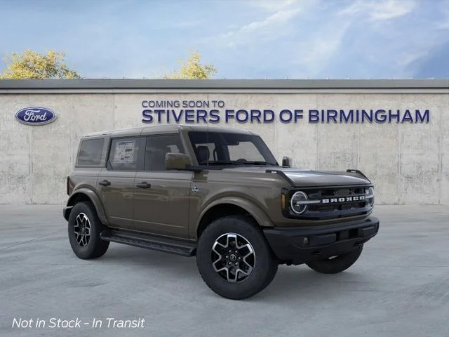 2026 Ford Bronco Outer Banks in Marsh Gray — front three-quarter view