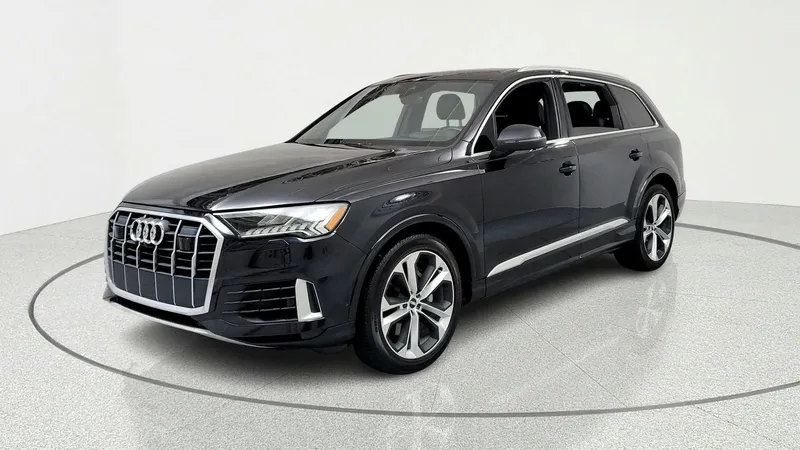 2021 Audi Q7 Prestige 55 TFSI quattro Tiptronic in Black — front three-quarter view